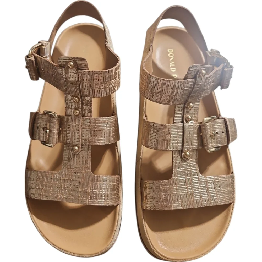 Donald Pliner Jesmin Platform Fisherman Sandal Camel Platino Size 7.5